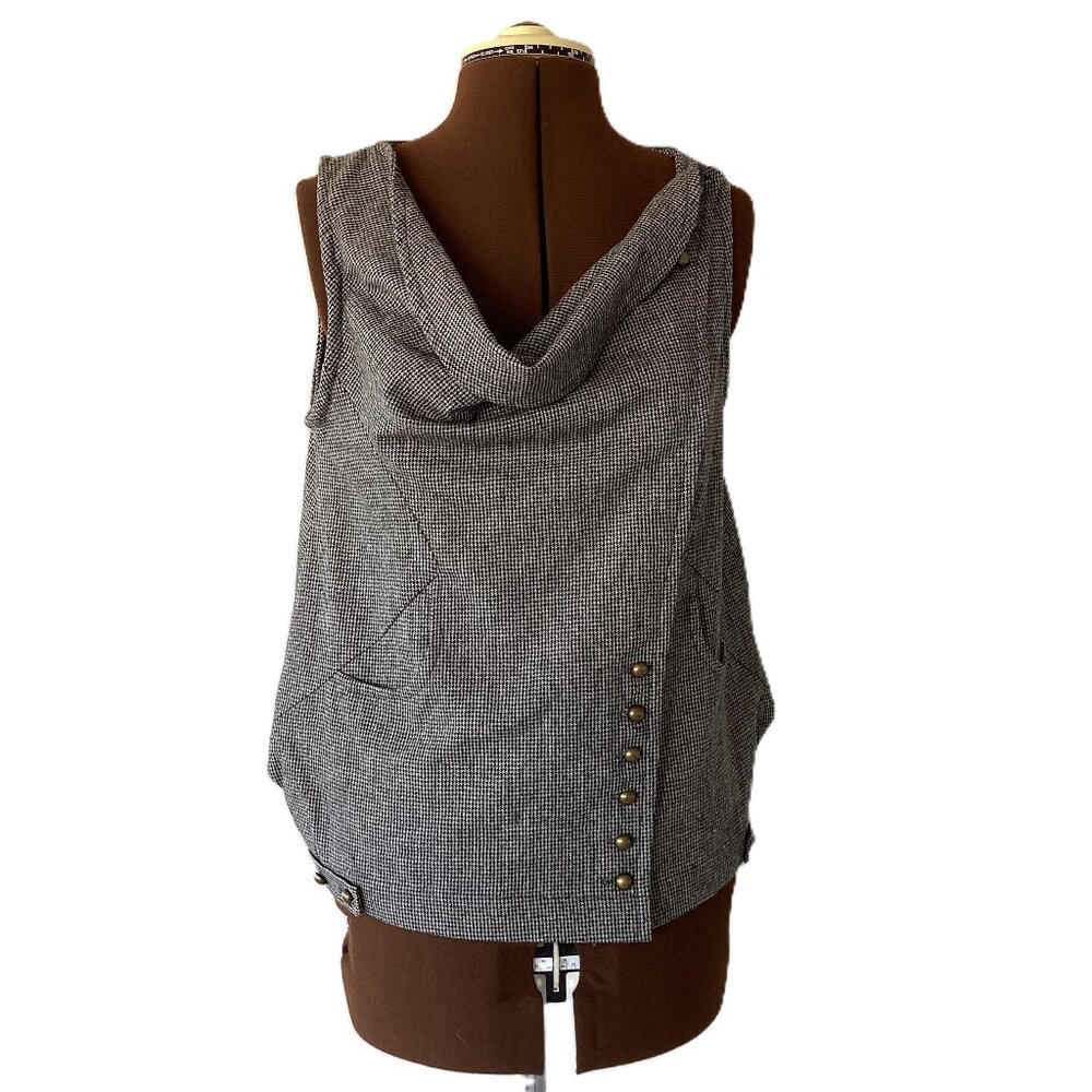 Artka Cowl Collar Vest